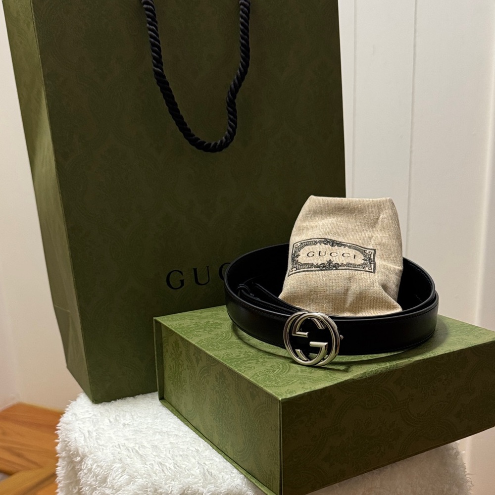 Gucci Black Belt with Silver GG Buckle
